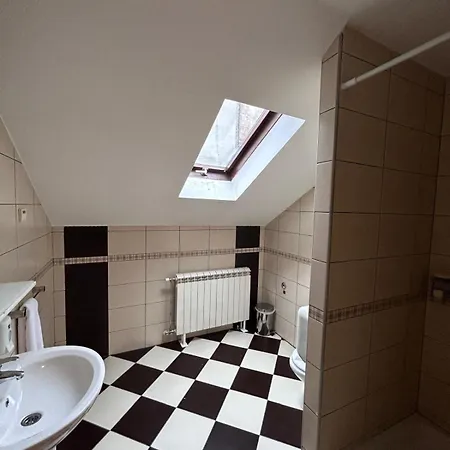 Square Pensjonat 3*